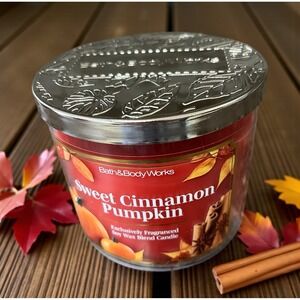 Bath & Body Works Three Wick Candle Sweet Cinnamon Pumpkin Clove‎ Brown Sugar